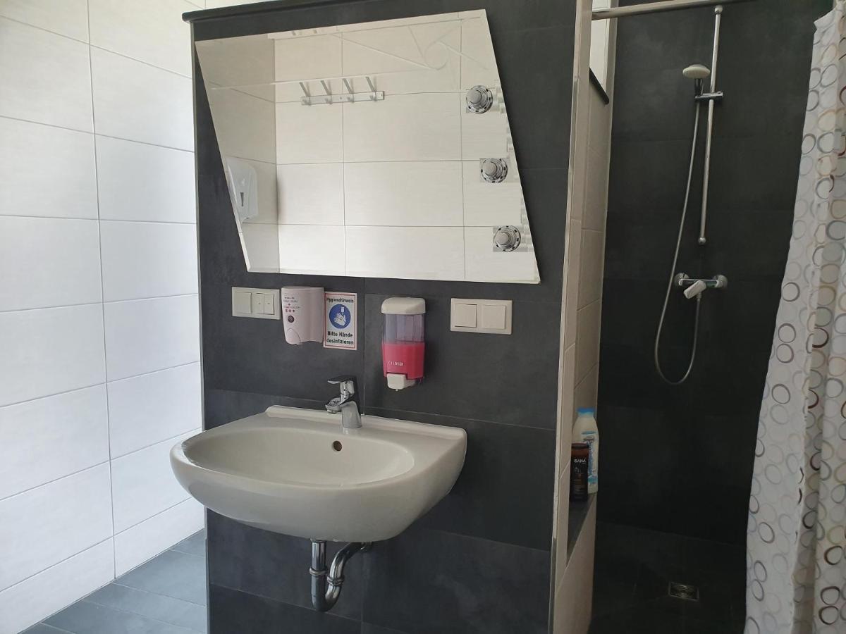 Seelze-Letter Monteurzimmer / Apartment / Messezimmer Экстерьер фото