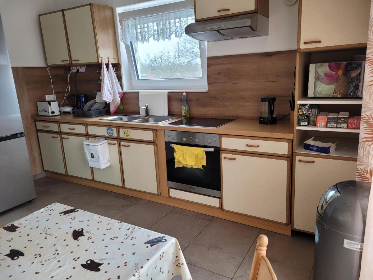 Seelze-Letter Monteurzimmer / Apartment / Messezimmer Экстерьер фото